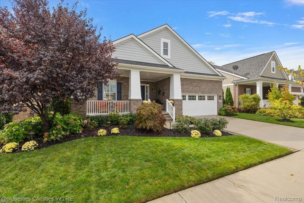 Mason County, MI home owner facing foreclosure looking at a house